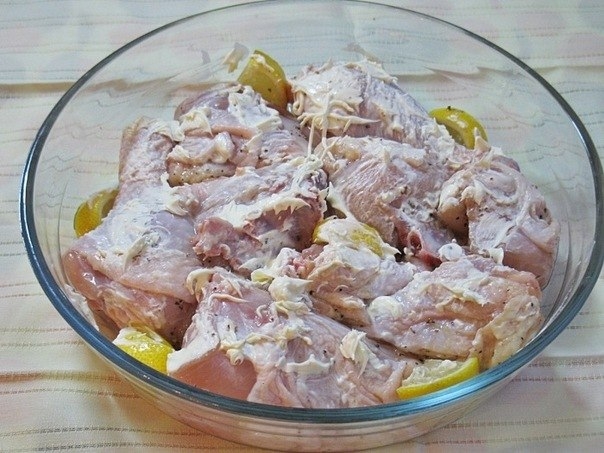 Курица, запеченная с лимоном Курица, запеченная с лимоном