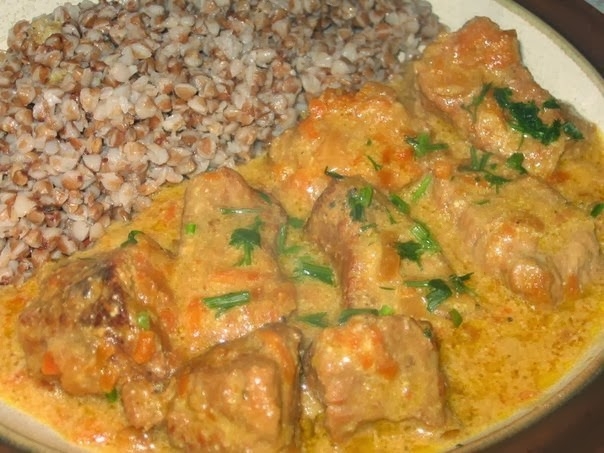Мясная подлива со сметаной