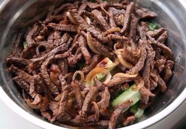 Огурчики с мясом по-китайски Огурчики с мясом по-китайски