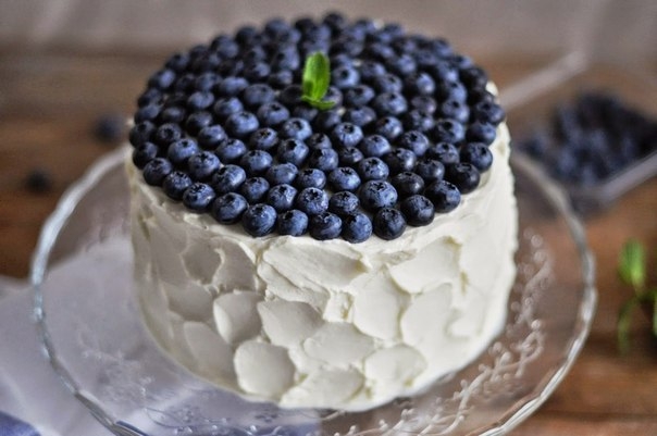 Шоколадный торт с черничным муссом. Шоколадный торт с черничным муссом.