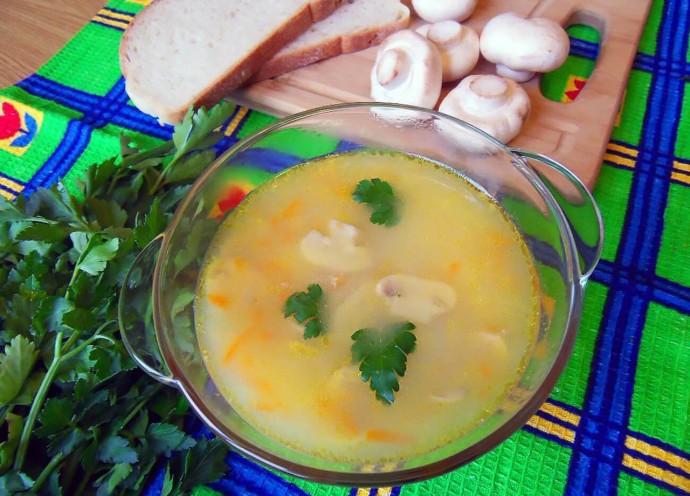 ​Сырный суп с шампиньонами