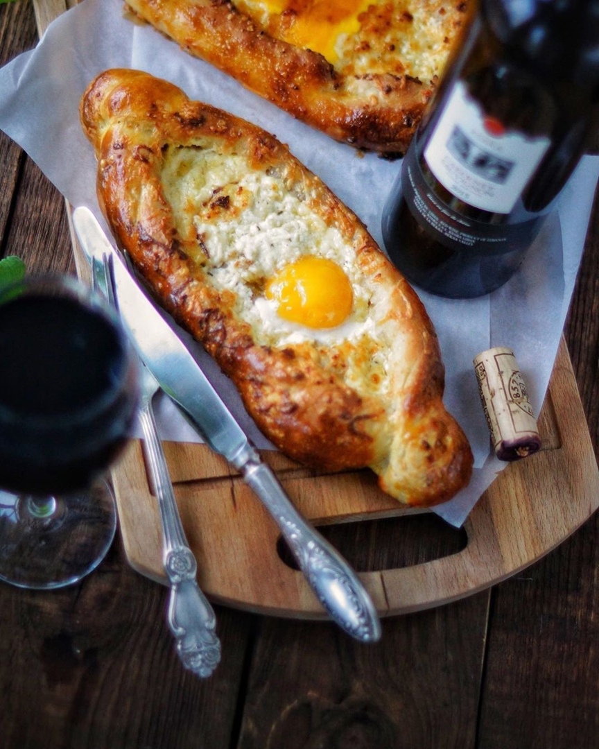 Хачапури по-аджарски