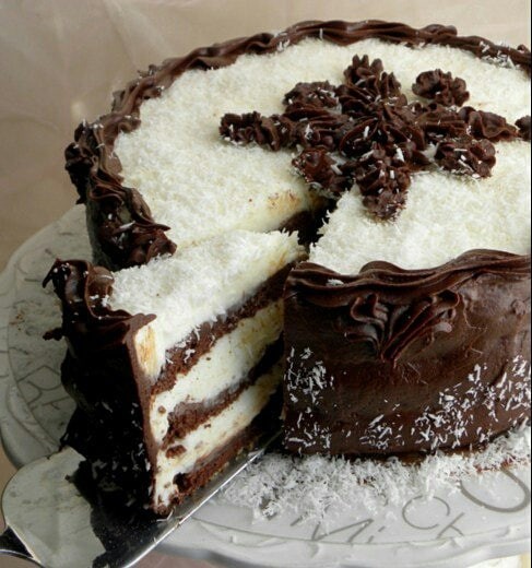 ​Шоколадно-кокосовый торт