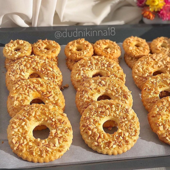 Песочные кольца с арахисом Песочные кольца с арахисом
