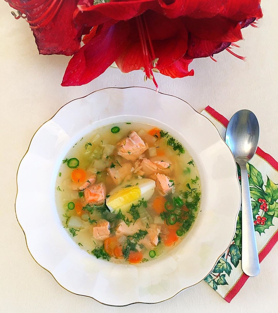 Суп с семгой и сельдереем