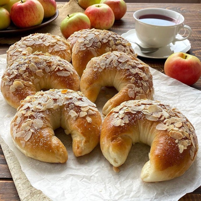 Булочки с яблоками Булочки с яблоками