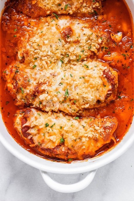 Сочная куриная грудка под соусом Сочная куриная грудка под соусом