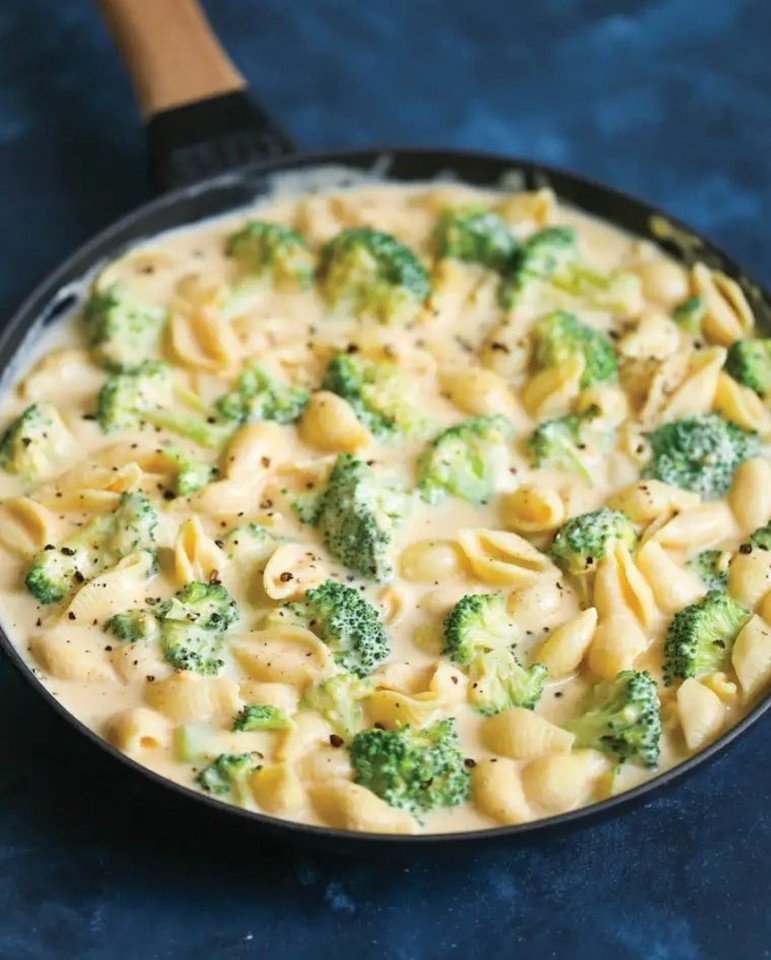 Макароны с сыром и брокколи
