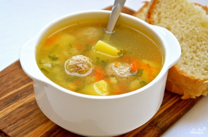 Вкусный и сытный суп с фрикадельками