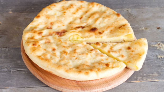 ​Картофджин - осетинский пирог с картофелем и сыром