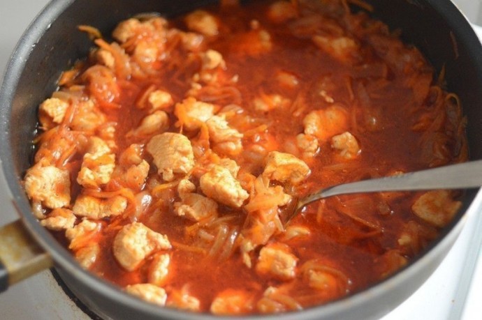Гуляш из курицы Гуляш из курицы