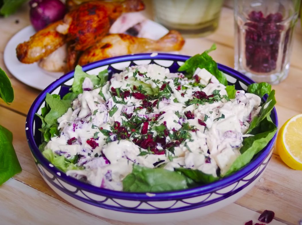 Cалат из яблок и кураги