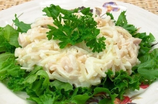 ​Салат из кальмаров с рисом