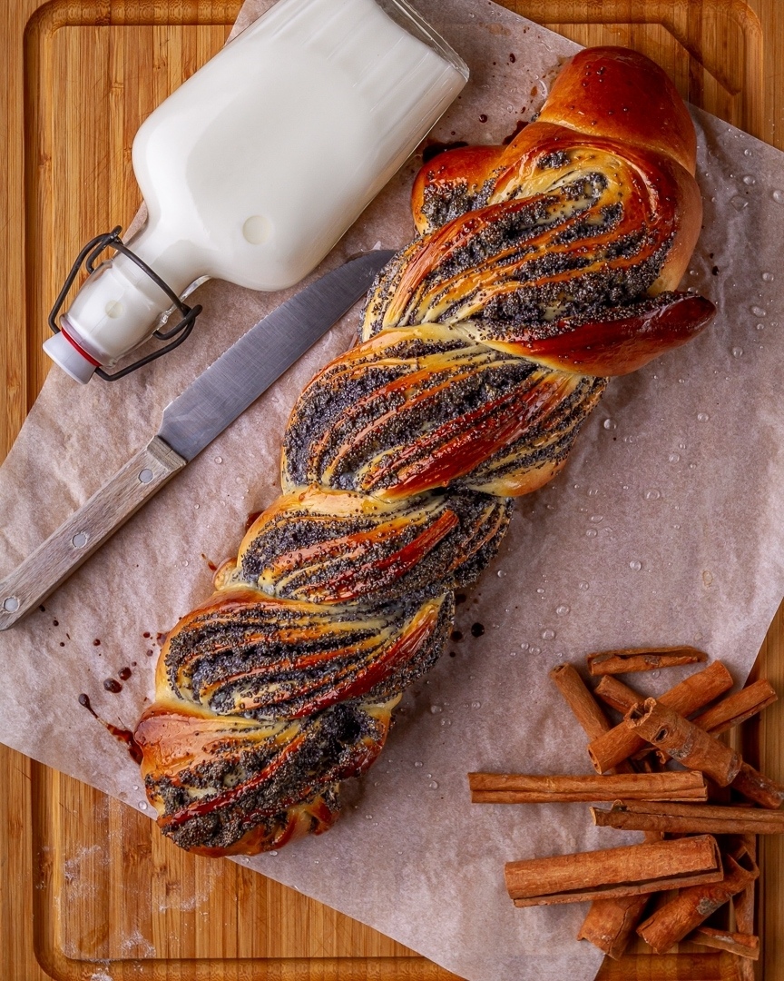 Косичка с маком