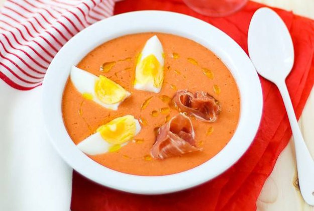 ​Андалузский томатный суп