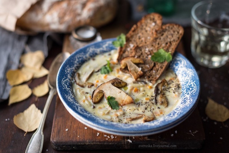 Суп с белыми грибами и сыром маскарпоне по-итальянски