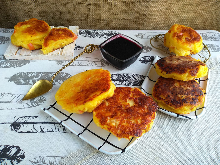 Сырники с яблоками Сырники с яблоками