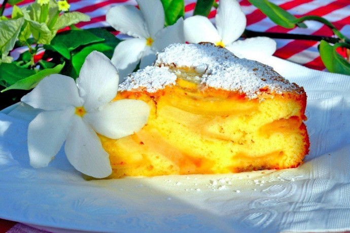 Очень вкусная шарлотка Очень вкусная шарлотка