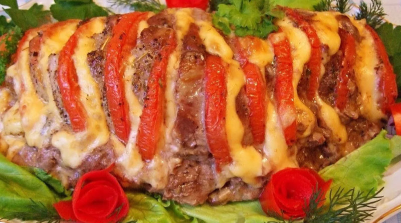 Мясо «Гармошка» с помидорами Мясо «Гармошка» с помидорами