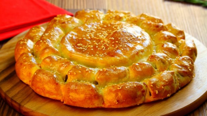 Пирог с сыром Камамбер