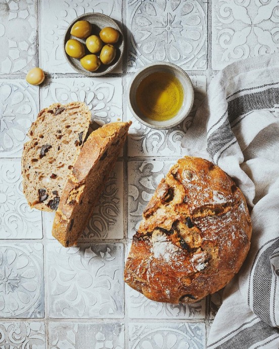 ​Греческий хлеб с оливками