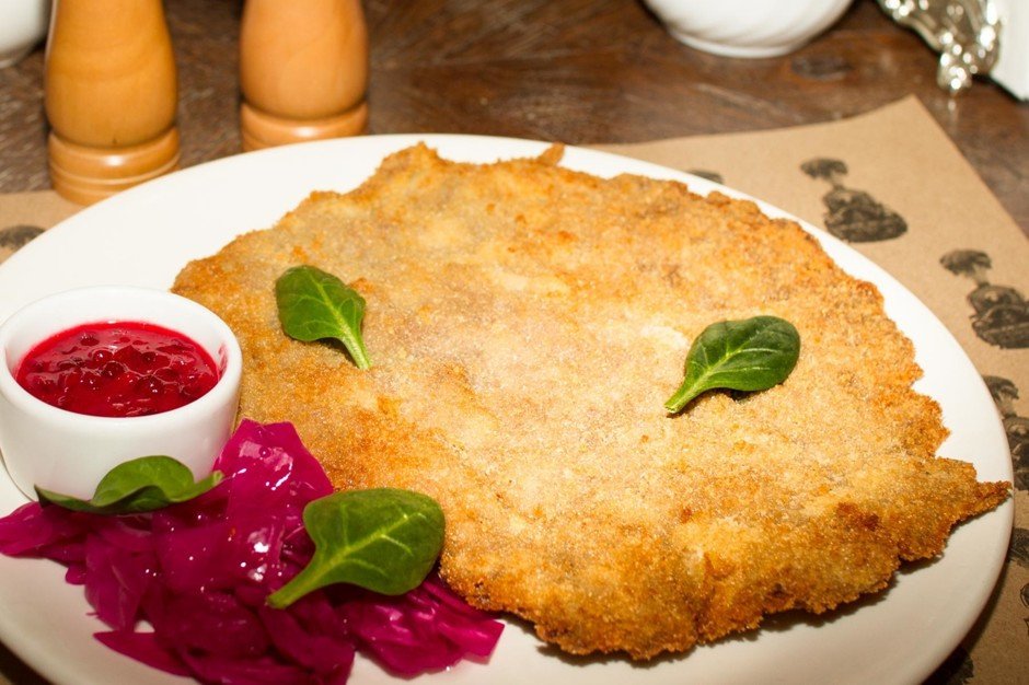 Венский шницель в хрустящей корочке