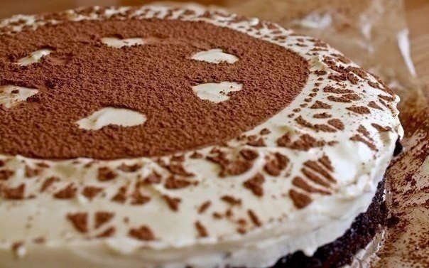 Трюфельный торт с муссом из белого шоколада Трюфельный торт с муссом из белого шоколада