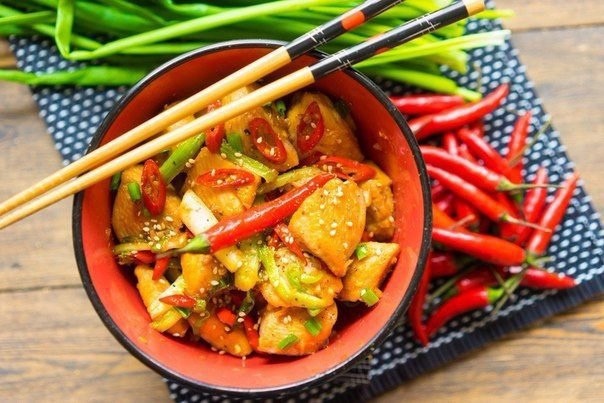 ​Острая курица гунбао (kung pao)