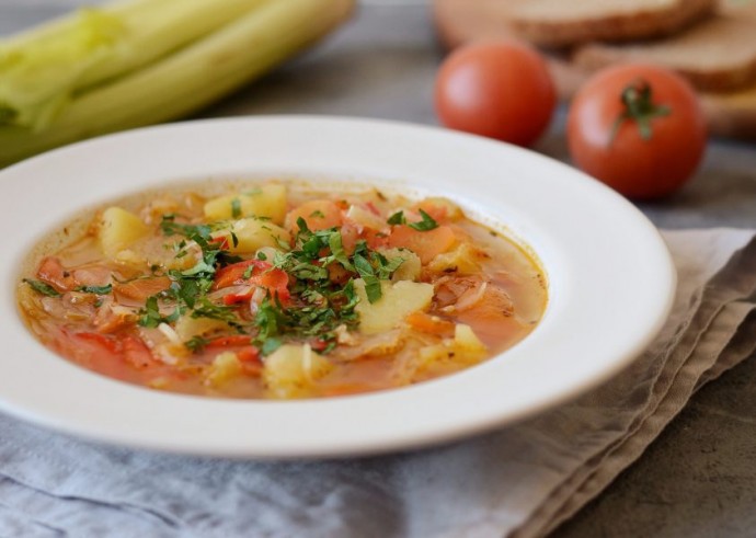 ​Постный суп с сельдереем и болгарским перцем
