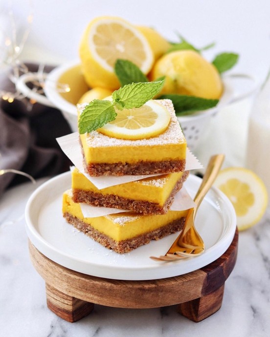 ​Веганское лимонное пирожное ⠀