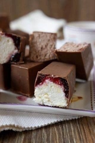 Творожные сырки с джемом Творожные сырки с джемом