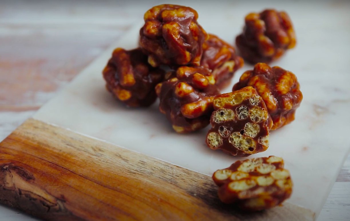 Десерт золотой ключик из кукурузных палочек