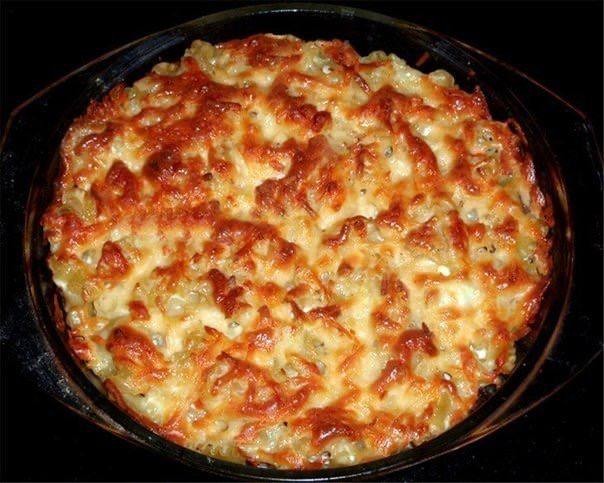 Запеканка из макарон с курицей и грибами