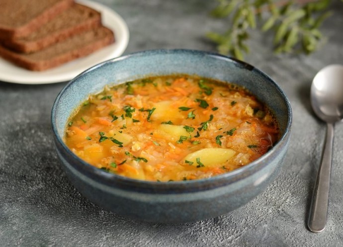 ​Чечевичный суп с квашеной капустой