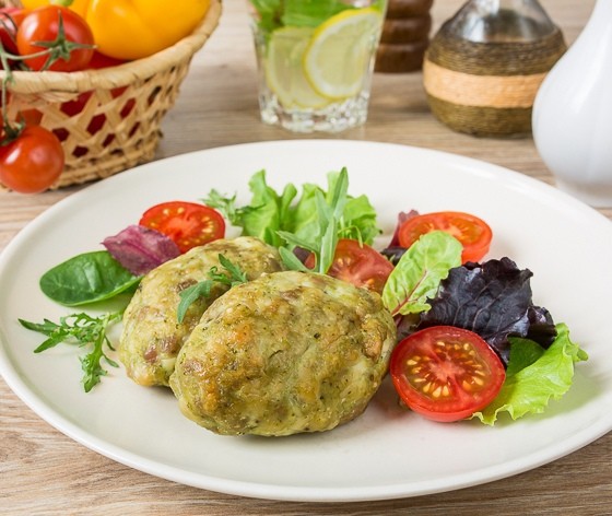 Запеченные куриные котлеты с песто Запеченные куриные котлеты с песто