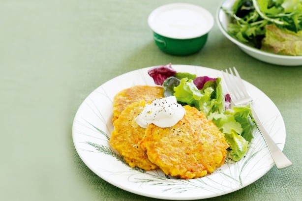 ​Острые оладьи с кукурузой и морковью