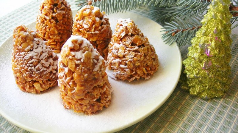 Еловые шишки из кукурузных хлопьев Еловые шишки из кукурузных хлопьев