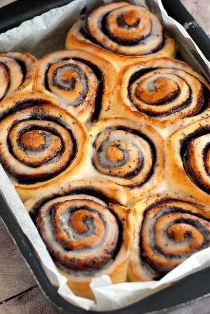 Булочки с корицей и сливочным кремом Булочки с корицей и сливочным кремом
