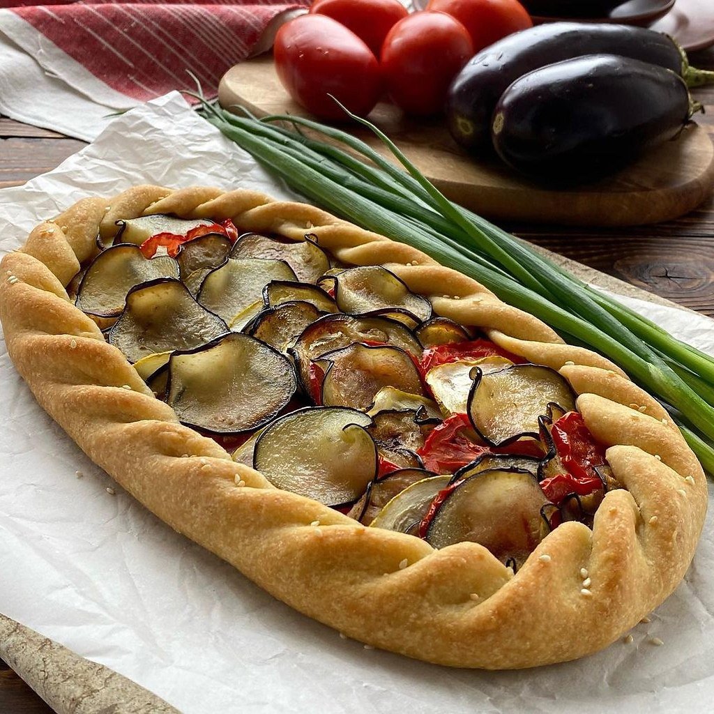 Галета с курицей и овощами