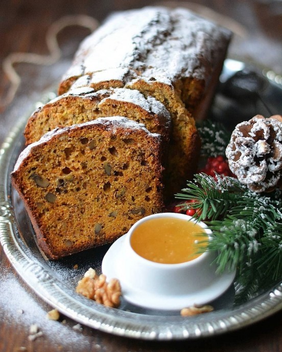 ​Пряный морковный кекс с грецкими орехами