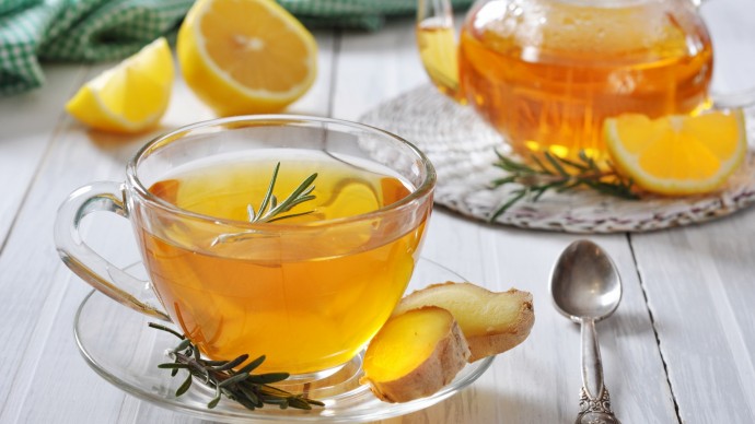 ​Чай с лимоном, розмарином и имбирем