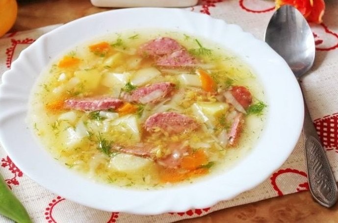 Баварский суп с колбасками Баварский суп с колбасками