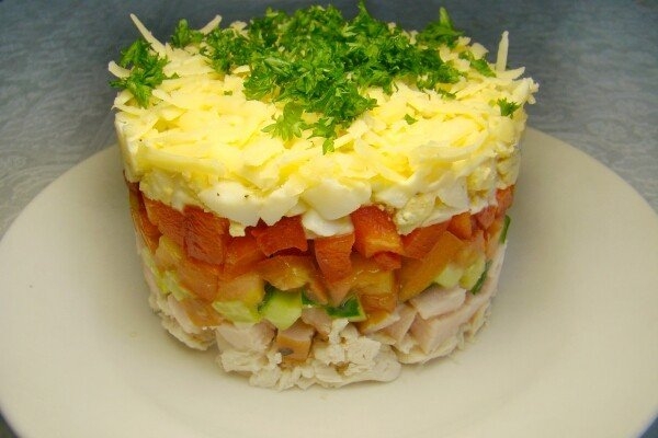 Фото к рецепту: Салат «Русская красавица»