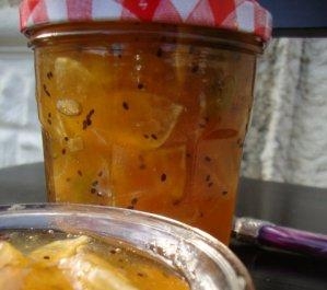 Фото к рецепту: Варенье из киви и яблок