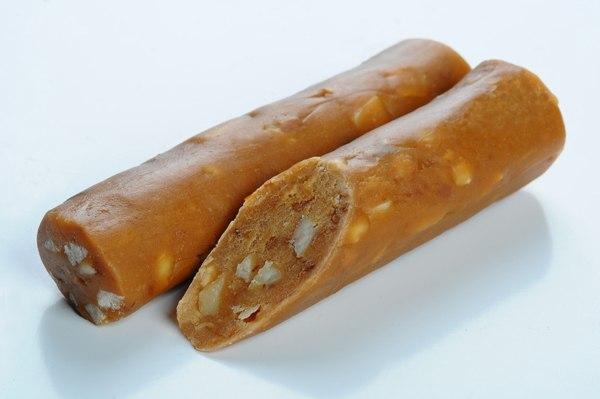 Фото к рецепту: Сливочная колбаска