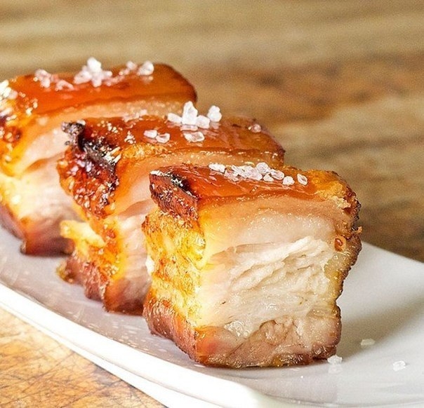 Фото к рецепту: Вкуснейшее, ароматное сало